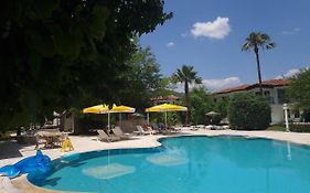 Club Mel Holiday